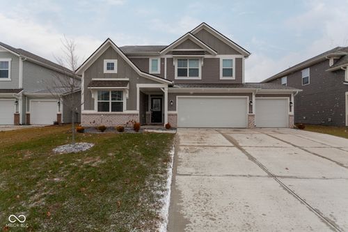 8585 Tripp Rd, Pendleton, IN, 46064-0406 | Card Image