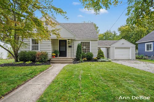 824 Union Ave Ne, Grand Rapids, MI, 49503-1757 | Card Image