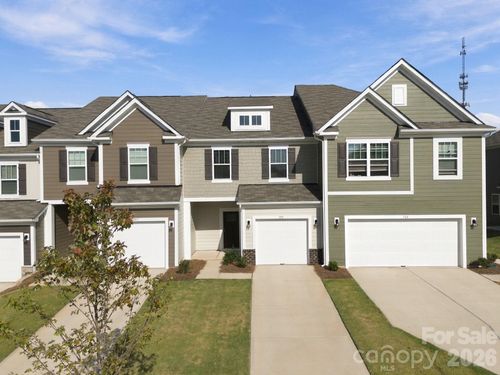 759 Kitfox Dr Nw, Concord, NC, 28027-8999 | Card Image