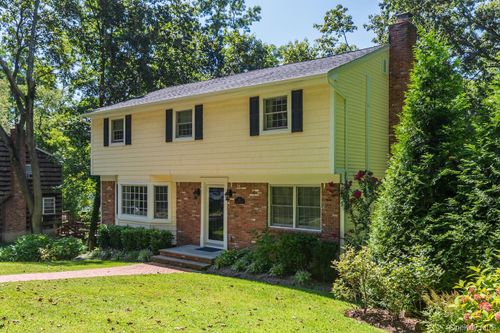 33 Northwood Cir, Halesite, NY, 11743-1339 | Card Image