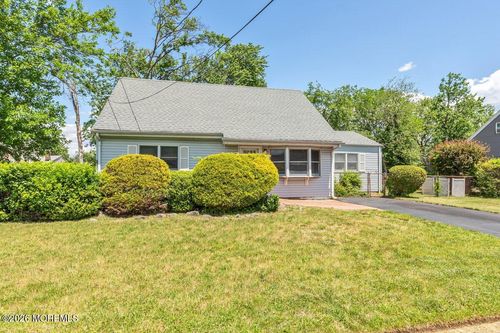 5 Redwood Ter, Hazlet, NJ, 07730-2129 | Card Image