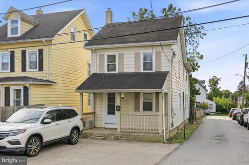 225 Brook St, BRYN MAWR, PA, 19010-2239 | Card Image