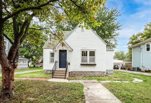 517 S Locust St, Ottawa, KS, 66067-2824 | Card Image