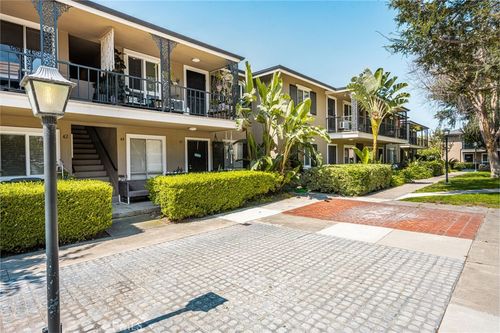 660 S Glassell St, Orange, CA, 92866-3001 | Card Image