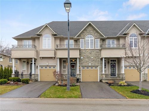 93 Forest Valley Cres, Dundas, ON, L9H0A7 | Card Image