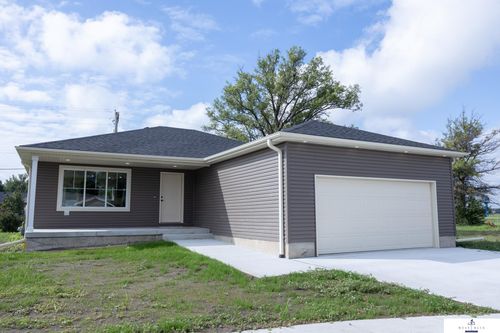 141 Bronco Cir, Utica, NE, 68456-3100 | Card Image