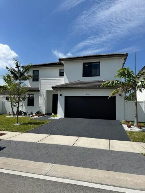 23520 Sw 107th Ct, Homestead, FL, 33032-6145 | Card Image