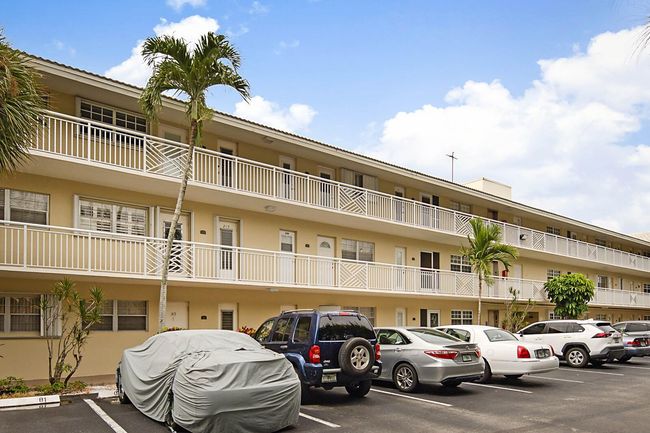 APT-343 - 1951 Ne 39 Th St, Condo with 2 bedrooms, 2 bathrooms and null parking in Lighthouse Point FL | Image 25