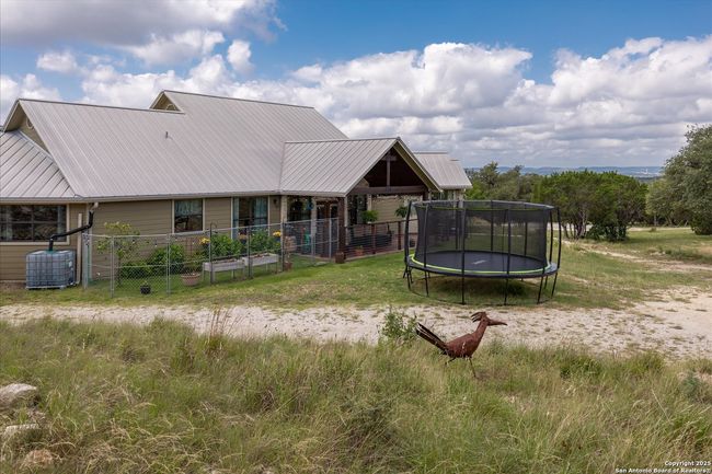 122 Twisting Oak Ct, House other with 4 bedrooms, 3 bathrooms and null parking in Pipe Creek TX | Image 44