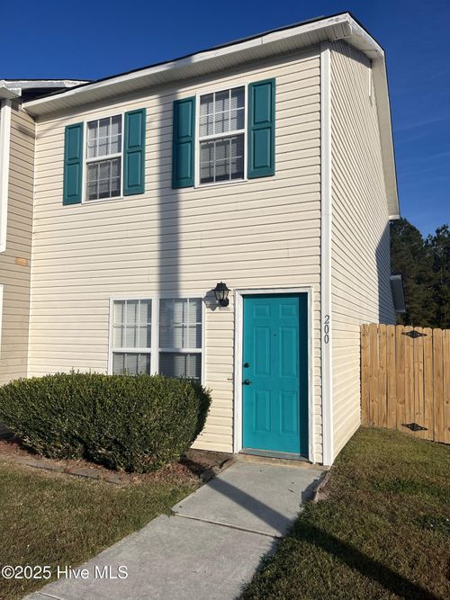 200 Pinegrove Ct, Jacksonville, NC, 28546-7961 | Card Image