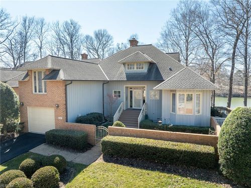 224 Warehams Pt, Williamsburg, VA, 23185-8923 | Card Image