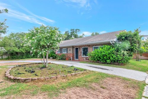 5101 W Neptune Way, Tampa, FL, 33609-3515 | Card Image
