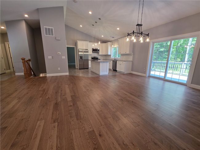 475 Danielson Pike, House other with 3 bedrooms, 3 bathrooms and 10 parking in Scituate RI | Image 17