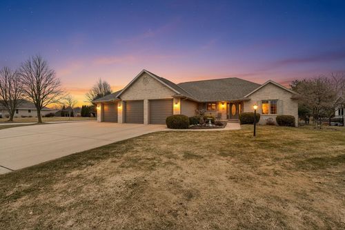 3670 Copper Oak Circle, Howard, WI, 54313 | Card Image
