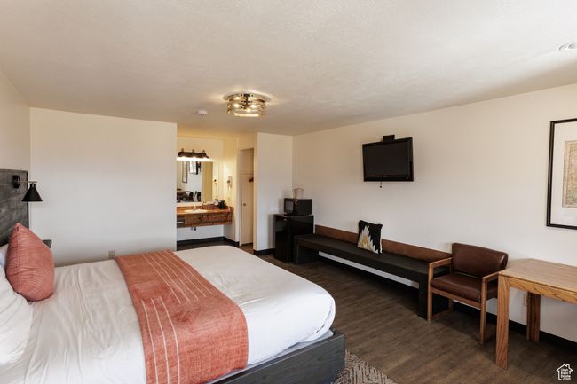Hotel room | Image 19