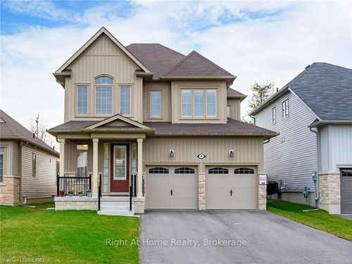 4 Hennessey Cres, Lindsay, ON, K9V0P1 | Card Image