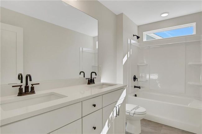 132 Marble Tree Way, House other with 3 bedrooms, 3 bathrooms and null parking in Ball Ground GA | Image 39