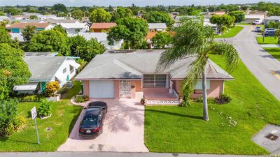 4607 Nw 47th St, House other with 2 bedrooms, 2 bathrooms and null parking in Tamarac FL | Image 2