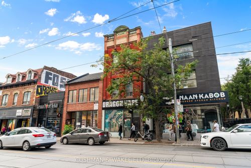 242 Queen St W, Toronto, ON, M5V1Z7 | Card Image
