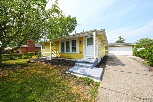 440 Lynbrook Ave, Tonawanda, NY, 14150-8213 | Card Image