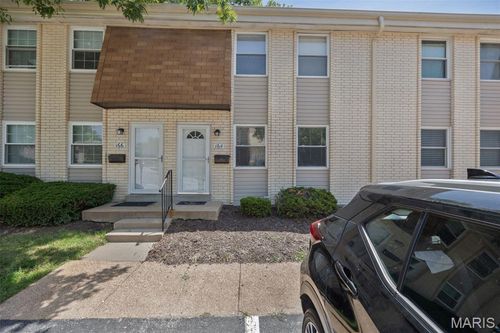 164 Burtonwood Drive, Ballwin, MO, 63011 | Card Image