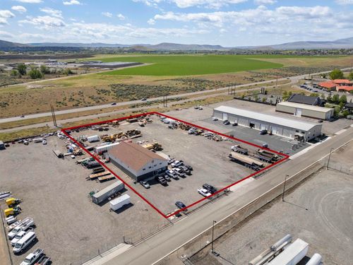 2213 Henderson Loop, Richland, WA, 99354 | Card Image