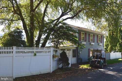 420 River Rd, Dauphin, PA, 17018-9763 | Card Image