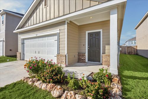 119 Pronghorn St, Hutto, TX, 78634-5821 | Card Image