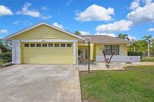 7411 Baltusrol Dr, NEW PORT RICHEY, FL, 34654-5907 | Card Image