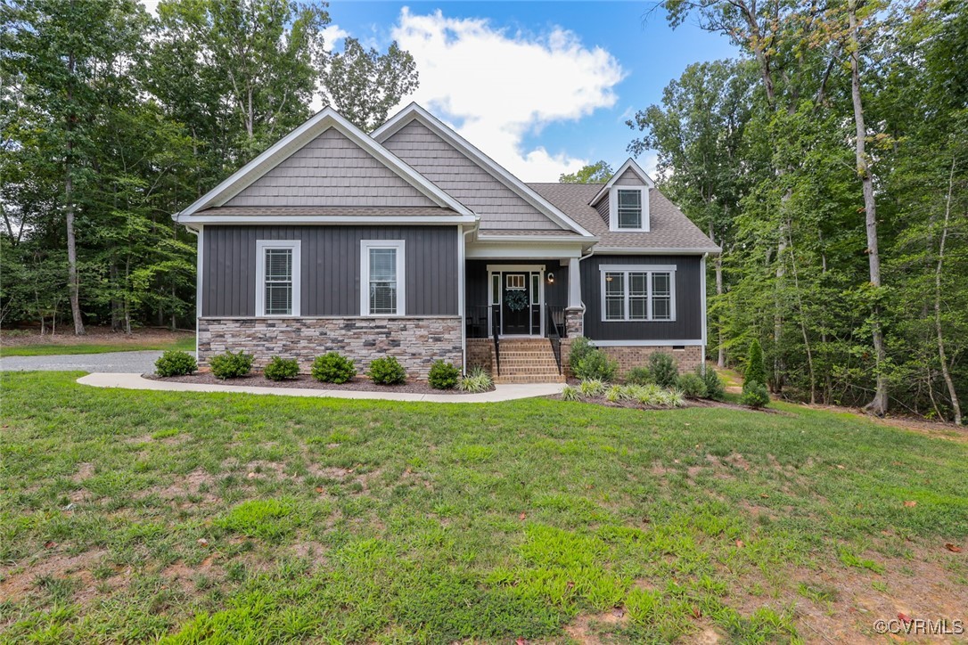 Preston Park Ct, Sandy Hook, VA 23153