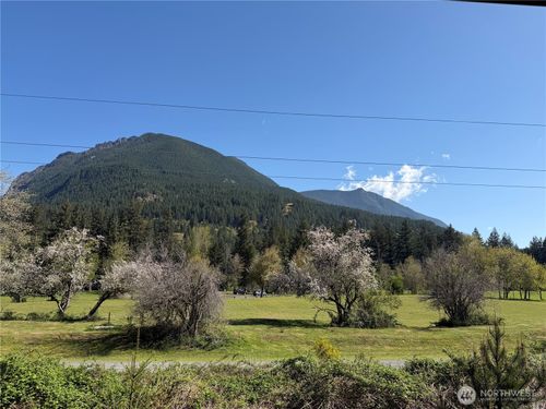 1004-1956 Se 12th St, North Bend, WA, 98045-5104 | Card Image