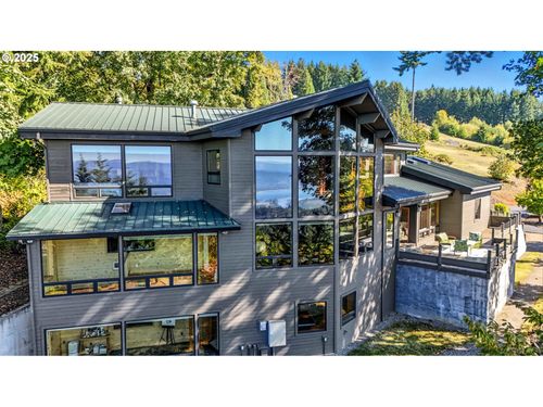 813 Varsity Rd, Kalama, WA, 98625-9824 | Card Image