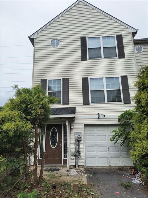 708 Bach Ct, Freemansburg, PA, 18017-6302 | Card Image
