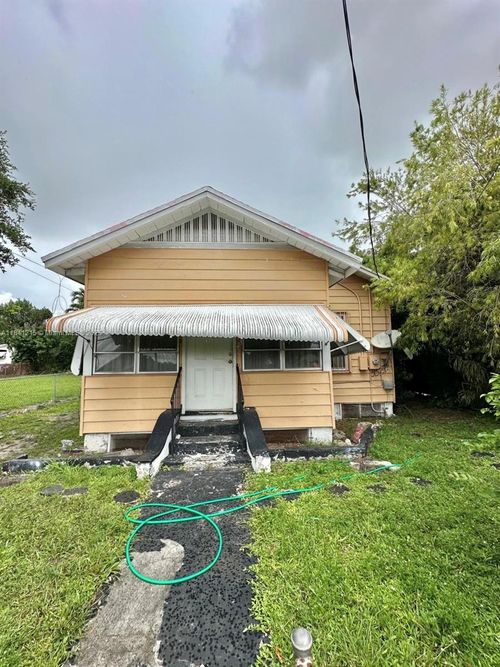 1521 Nw 51st St, Miami, FL, 33142-4171 | Card Image