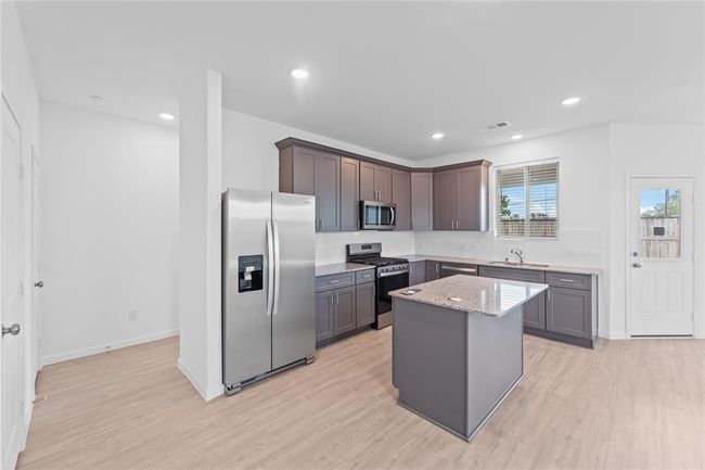 3111 Freiberger Ln, House other with 3 bedrooms, 2 bathrooms and 2 parking in Alvin TX | Image 13