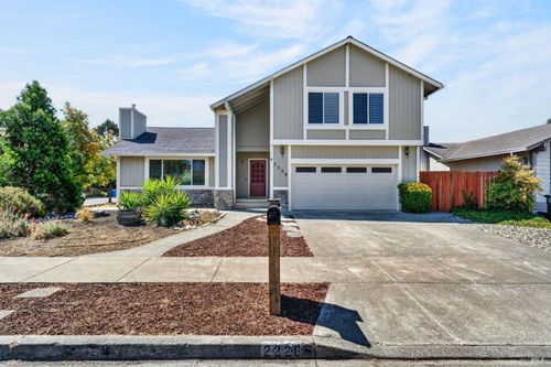 2226 Pimlico Way, Santa Rosa, CA, 95401 | Card Image