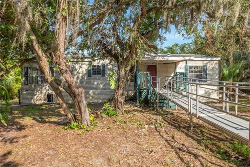 11620 E Bay Rd, GIBSONTON, FL, 33534-5620 | Card Image