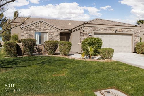 641 Jessica Dr, Mesquite, NV, 89027-7035 | Card Image