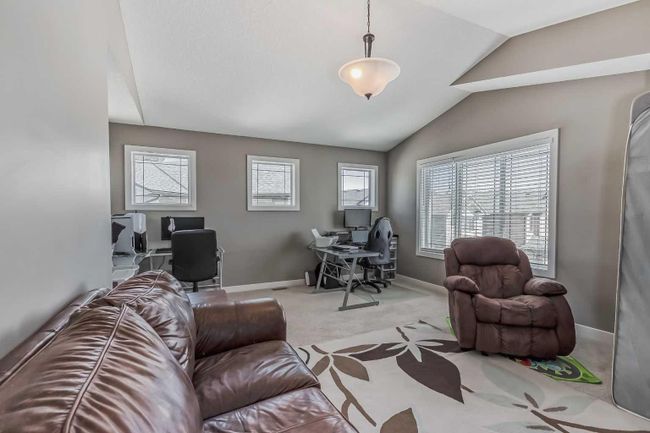 84 Tuscany Summit Terrace Nw, Home with 3 bedrooms, 2 bathrooms and 4 parking in Calgary AB | Image 41