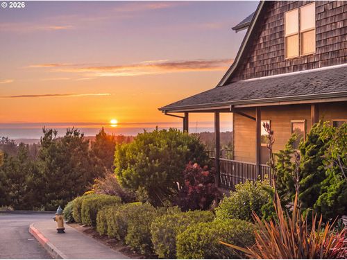 2335 Royal View Dr, Seaside, OR, 97138-4608 | Card Image