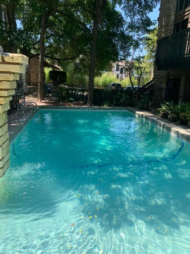 Community pool | Image 19