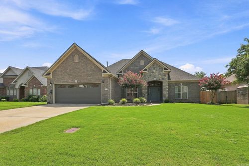 2815 Gulfshore Dr, Conway, AR, 72034-8507 | Card Image