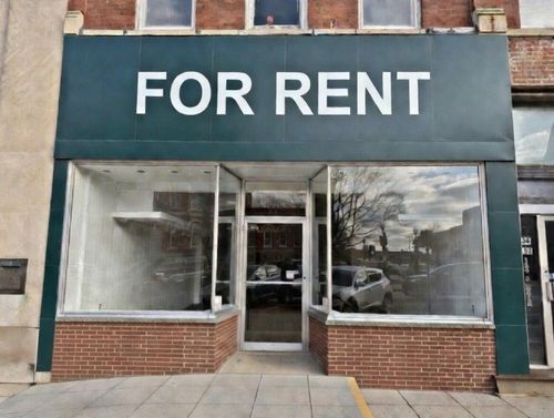 132 S Main St, Crown Point, IN, 46307-4022 | Card Image