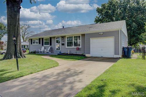7200 Marlton Lane, St Louis, MO, 63123 | Card Image