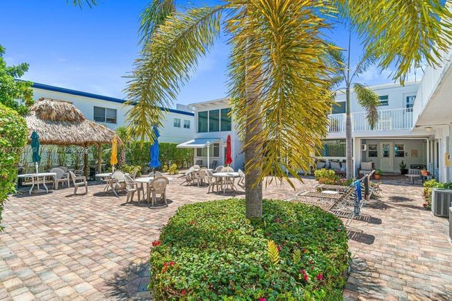 APT-17 - 4228 N Ocean Dr, Condo with 0 bedrooms, 1 bathrooms and null parking in Lauderdale By The Sea FL | Image 23
