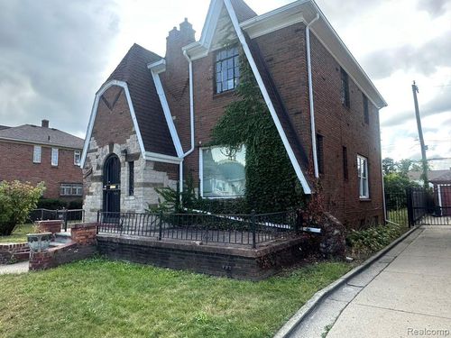 16223 Manor St, Detroit, MI, 48221-2858 | Card Image