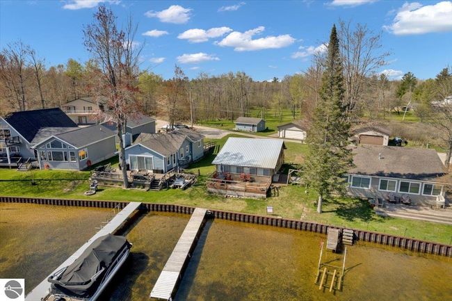 8458 Grace St, House other with 2 bedrooms, 1 bathrooms and null parking in Hale MI | Image 5