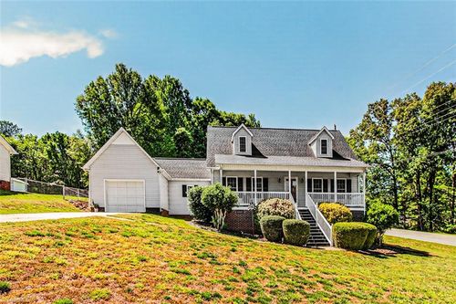 810 Rockcliff Ter, Asheboro, NC, 27205-1532 | Card Image