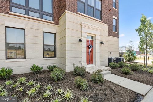 516 Harborview Dr, OXON HILL, MD, 20745-1199 | Card Image