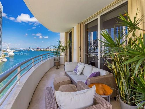 1004-888 Brickell Key Dr, Miami, FL, 33131-2600 | Card Image
